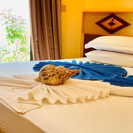 Hotel Siesta Beach Maafushi Exterior foto