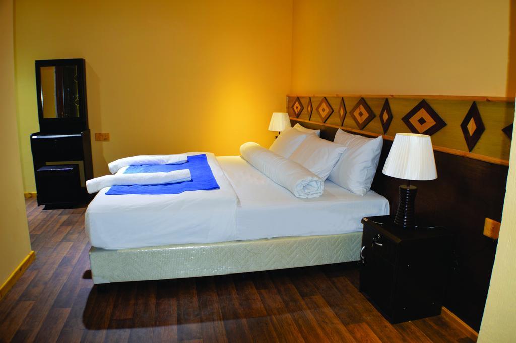 Hotel Siesta Beach Maafushi Exterior foto